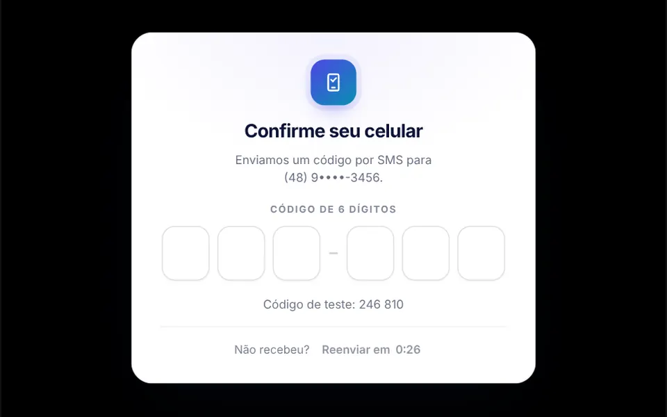 Cadeado: Boxes for the code that arrives by SMS, with paste support, auto-advance, animated states and a resend button.